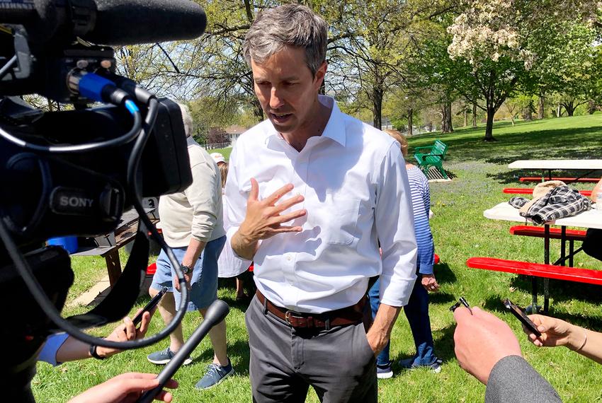 Democratic presidential candidate Beto O’Rourke speaks with reporters Sunday in Red Oak, Iowa on May 5, 2019.