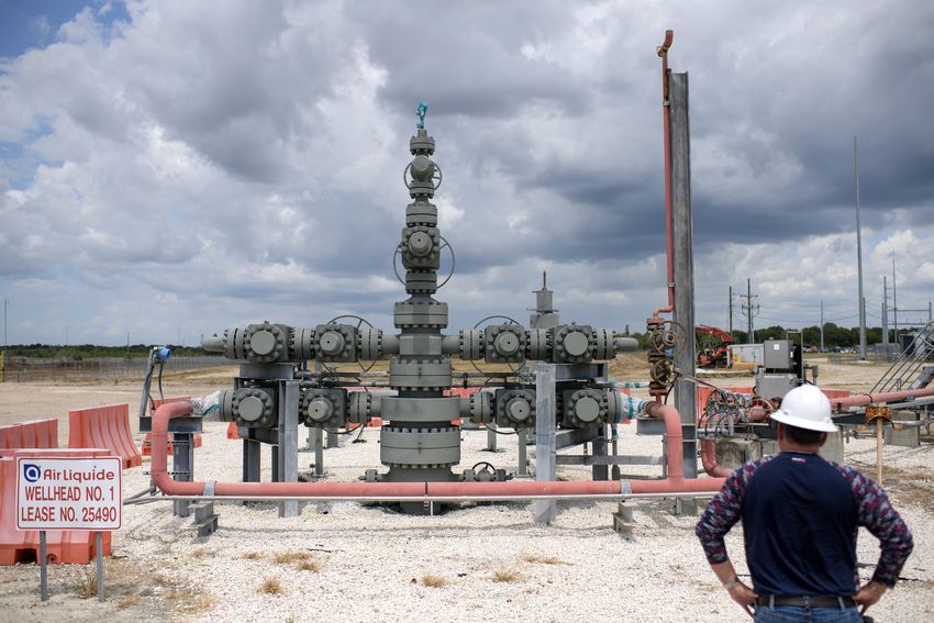 Air Liquide’s facility manager Craig Allen at the largest hydrogen storage facility, on Sept. 5, 2023 in Beaumont.