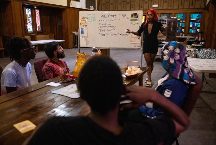 Kenny Easley leads a discussion during a Youth Voices Empowered event.