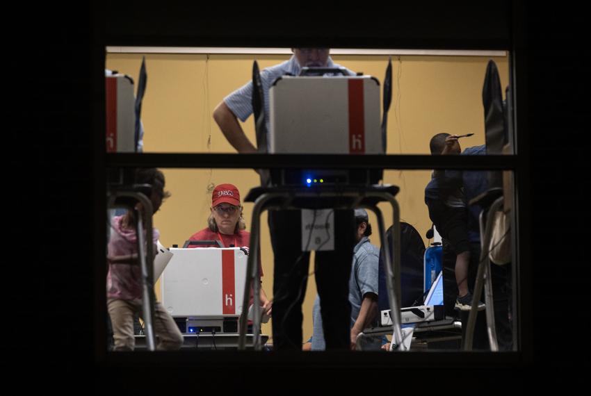 Voters cast their ballots in the Northwest Branch Library in Fort Worth on November 8, 2022.